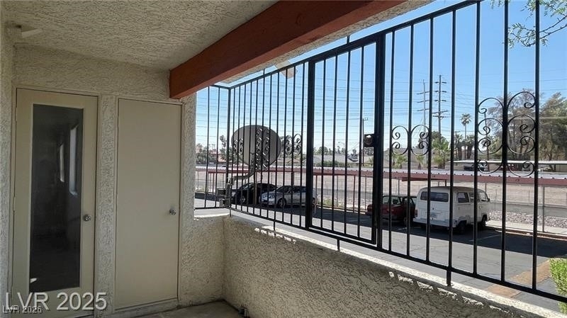 1701 E Katie Avenue - Photo 21