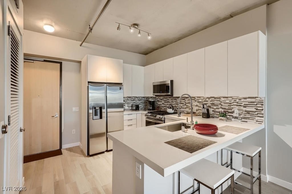 353 E Bonneville Avenue - Photo 5