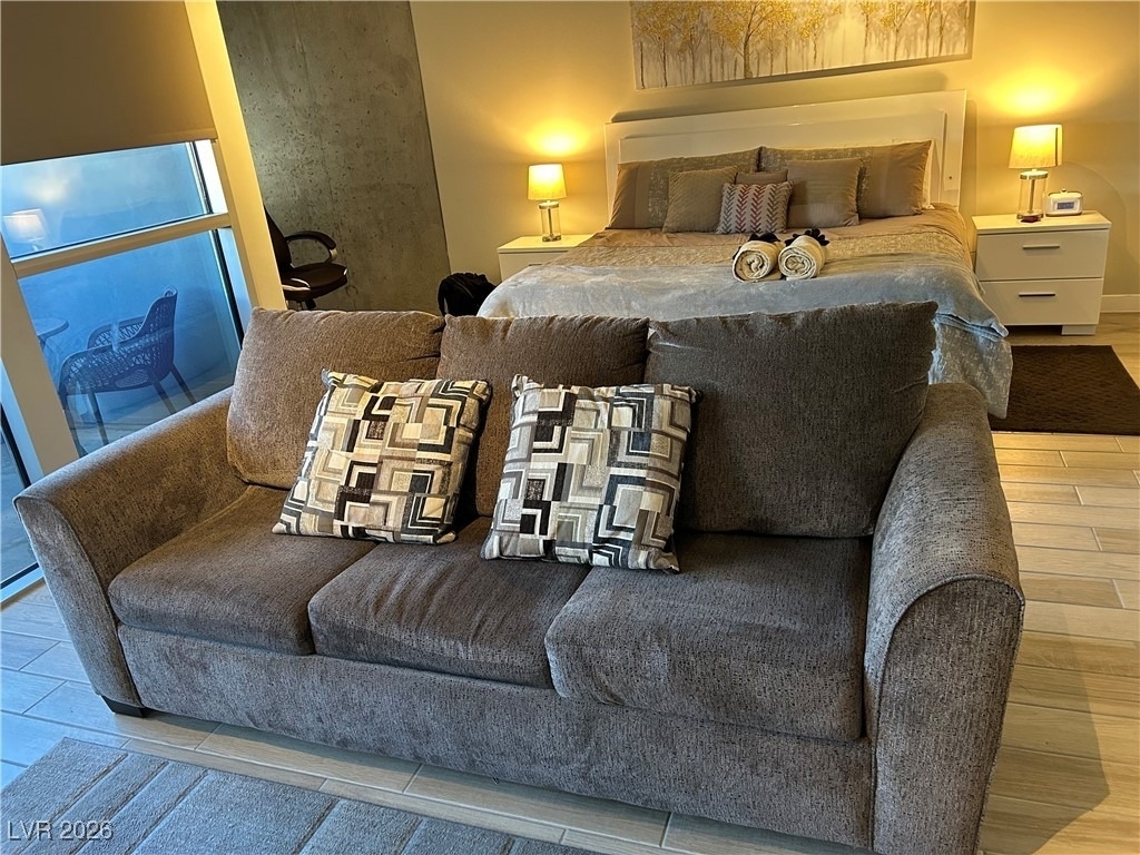 353 E Bonneville Avenue - Photo 3