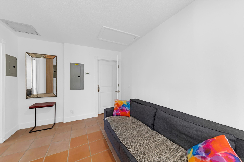 307 N Highland Drive - Photo 17