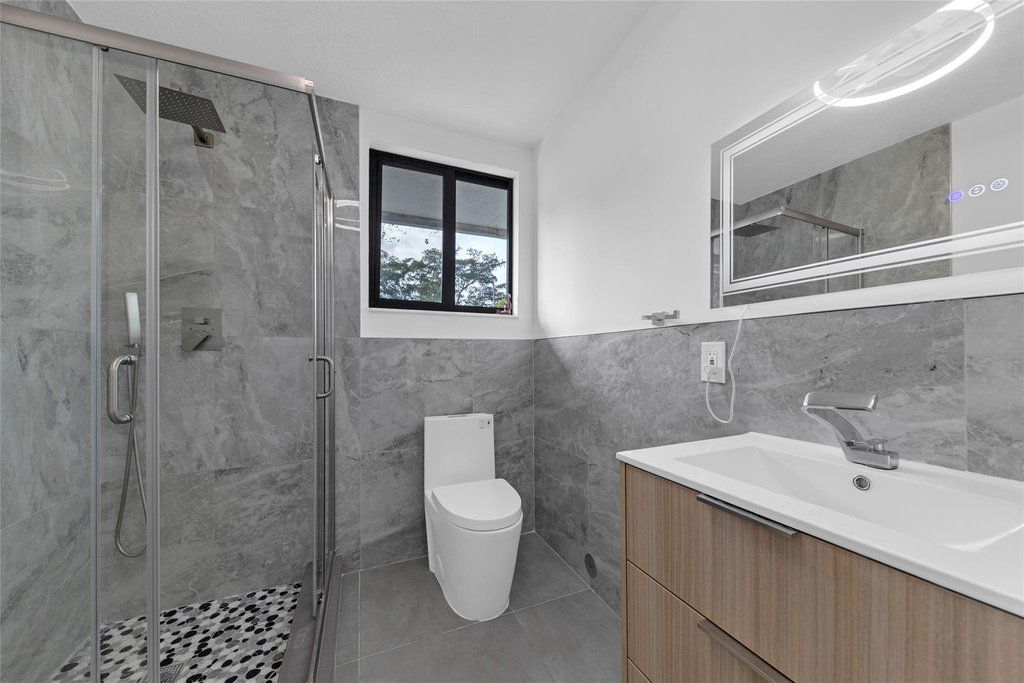 307 N Highland Drive - Photo 5