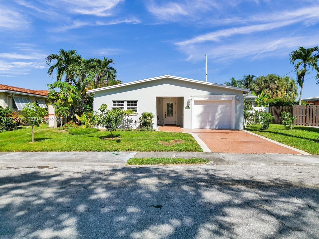 1205 Guava Isle - Photo 2