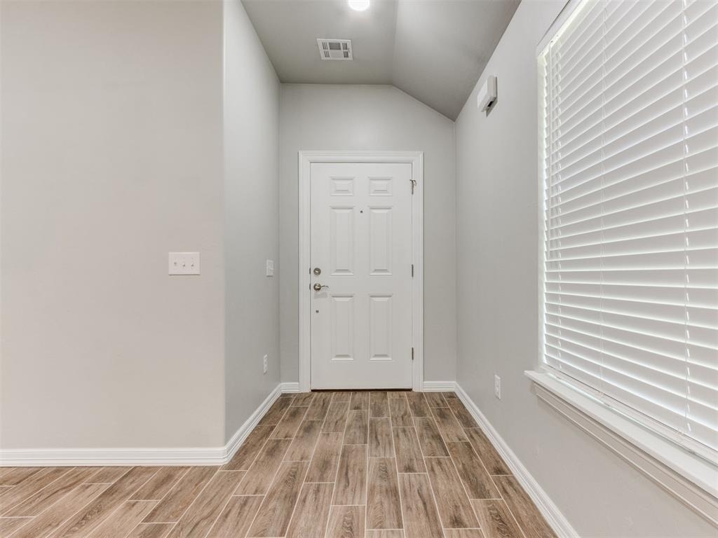616 Maleah Place - Photo 4