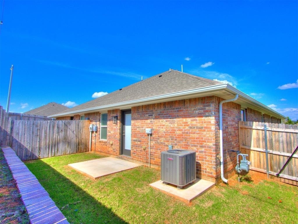 616 Maleah Place - Photo 34