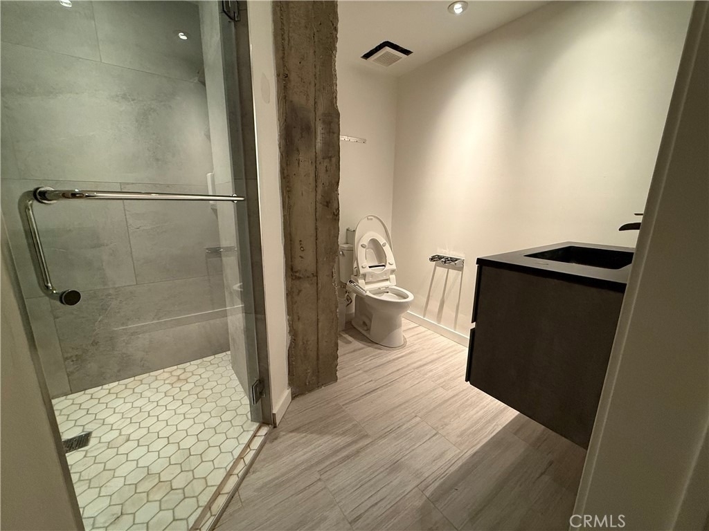 530 S Hewitt - Photo 19