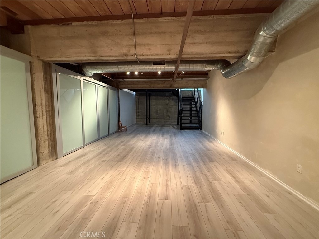 530 S Hewitt - Photo 17