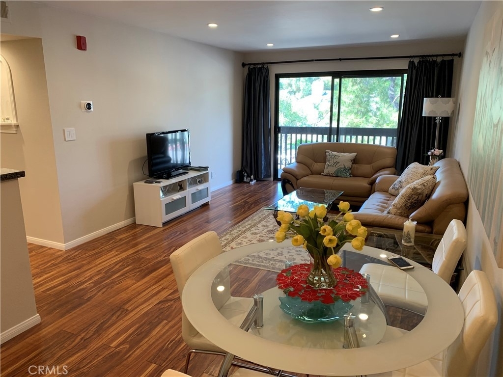 22100 Burbank - Photo 1