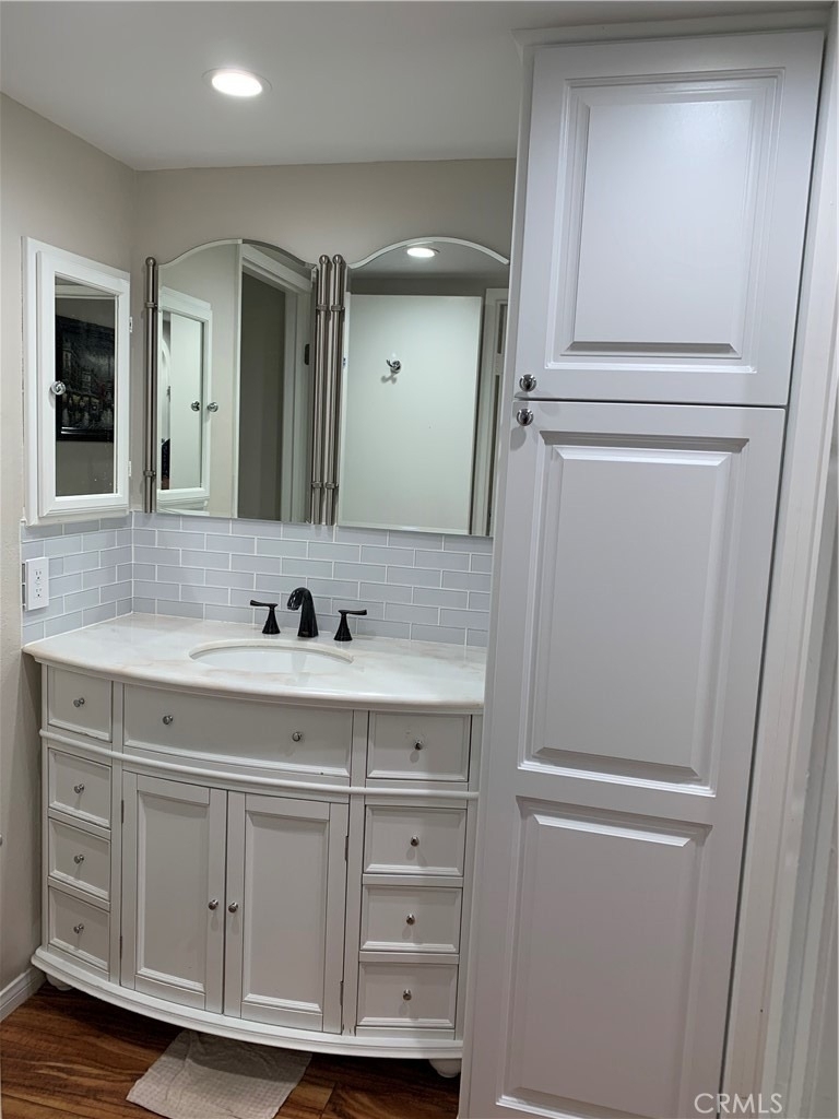 22100 Burbank - Photo 10
