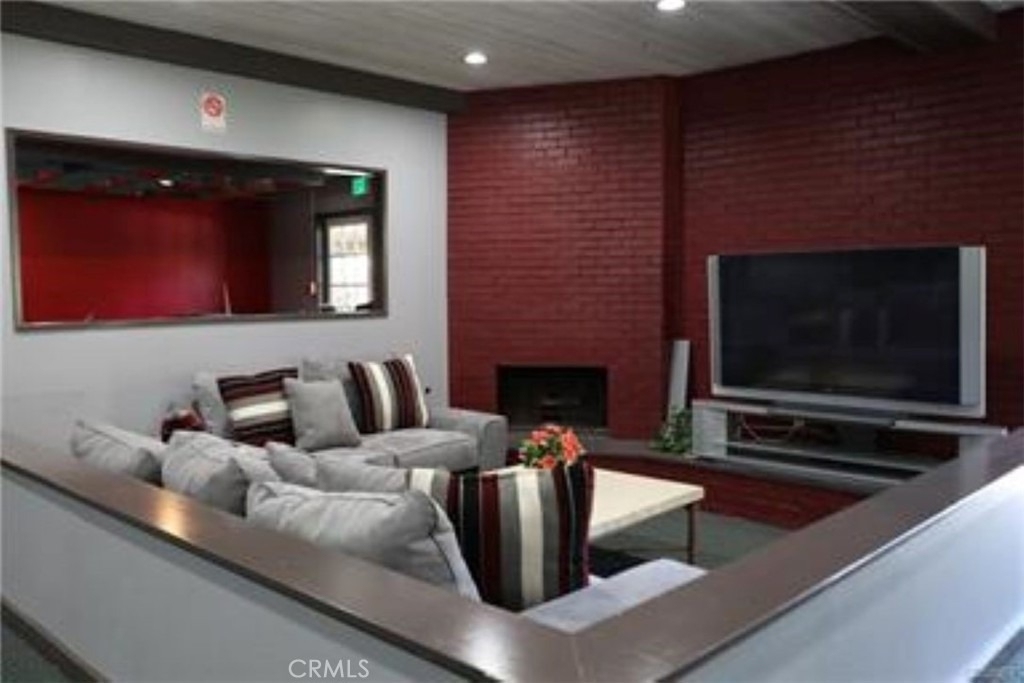 22100 Burbank - Photo 24
