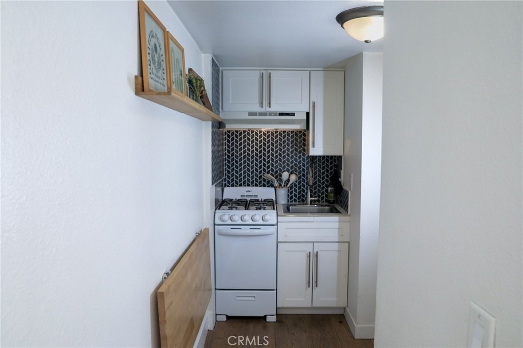160 Avenida Florencia - Photo 8