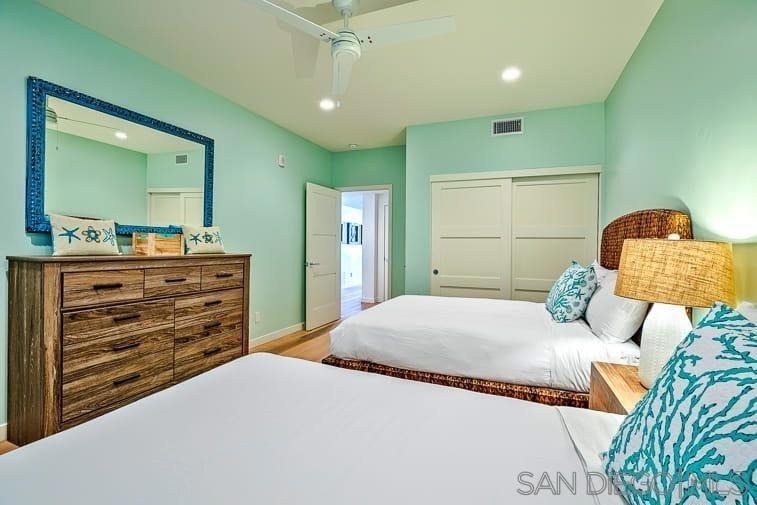 6767 Neptune Pl - Photo 18