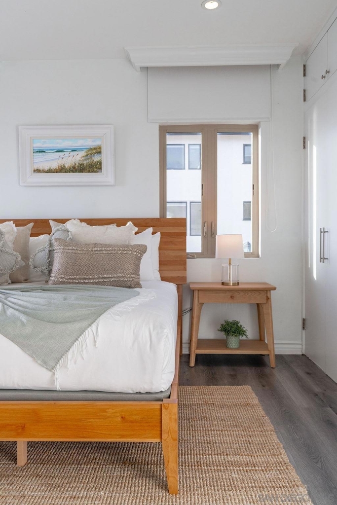6529 Neptune Pl - Photo 10