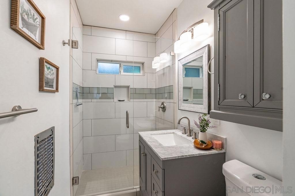 6529 Neptune Pl - Photo 18