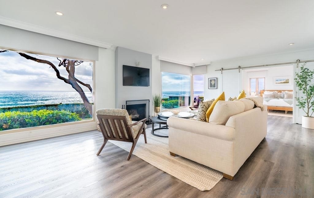 6529 Neptune Pl - Photo 1