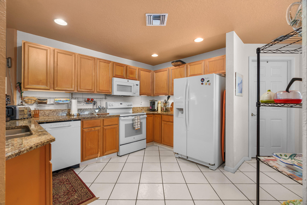 5260 Grande Palm Circle - Photo 5