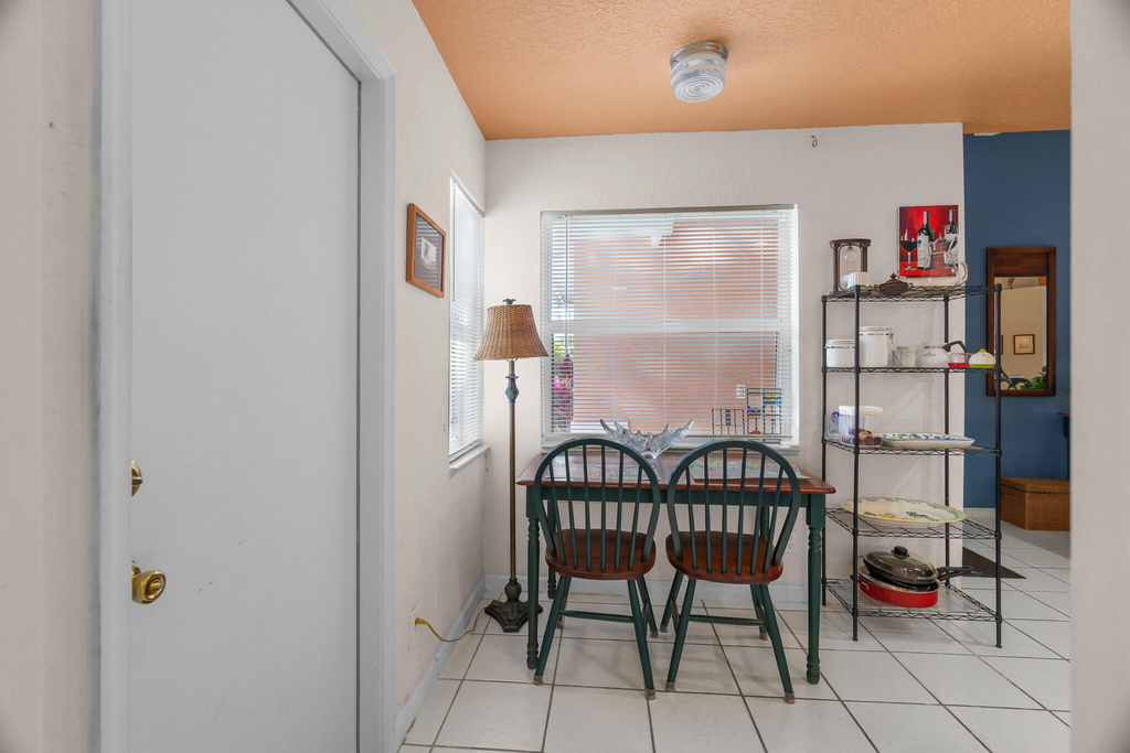 5260 Grande Palm Circle - Photo 7