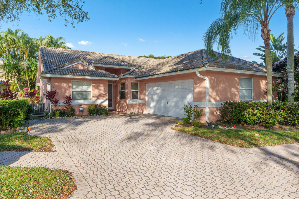 5260 Grande Palm Circle - Photo 2