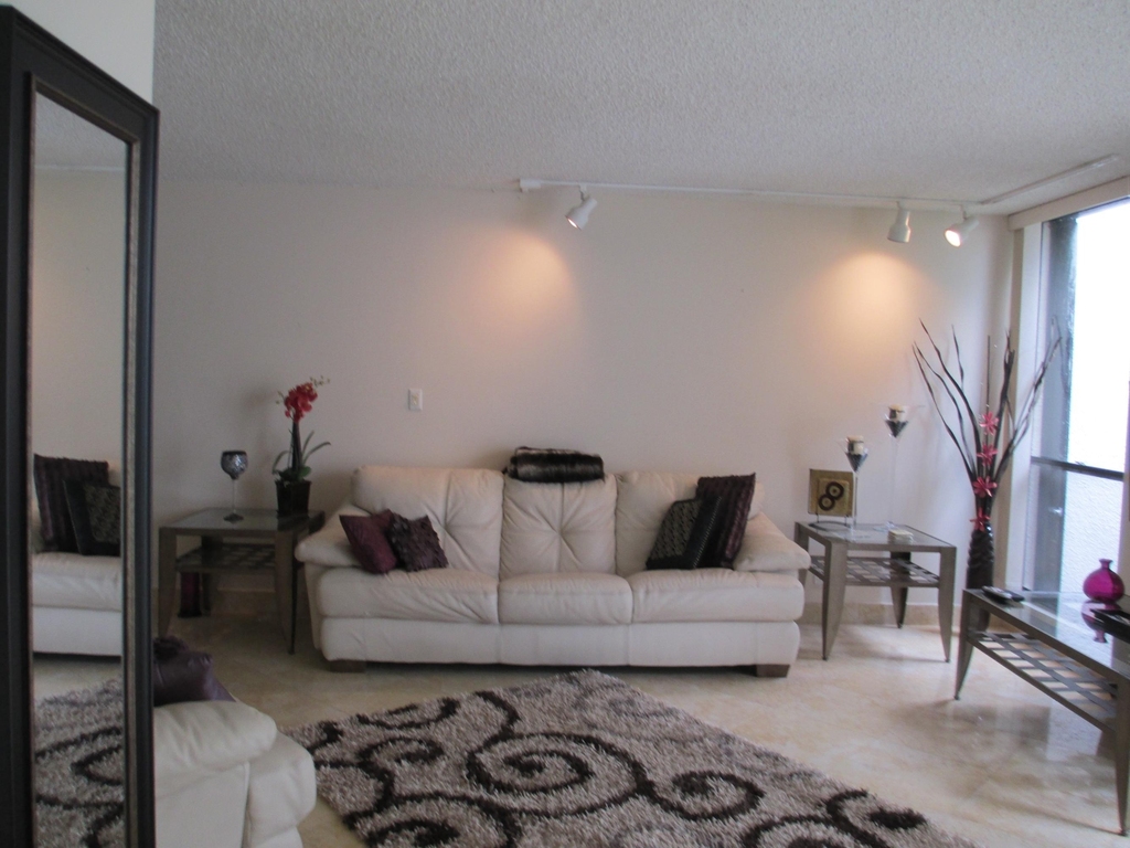 1405 Bridgewood Drive - Photo 9