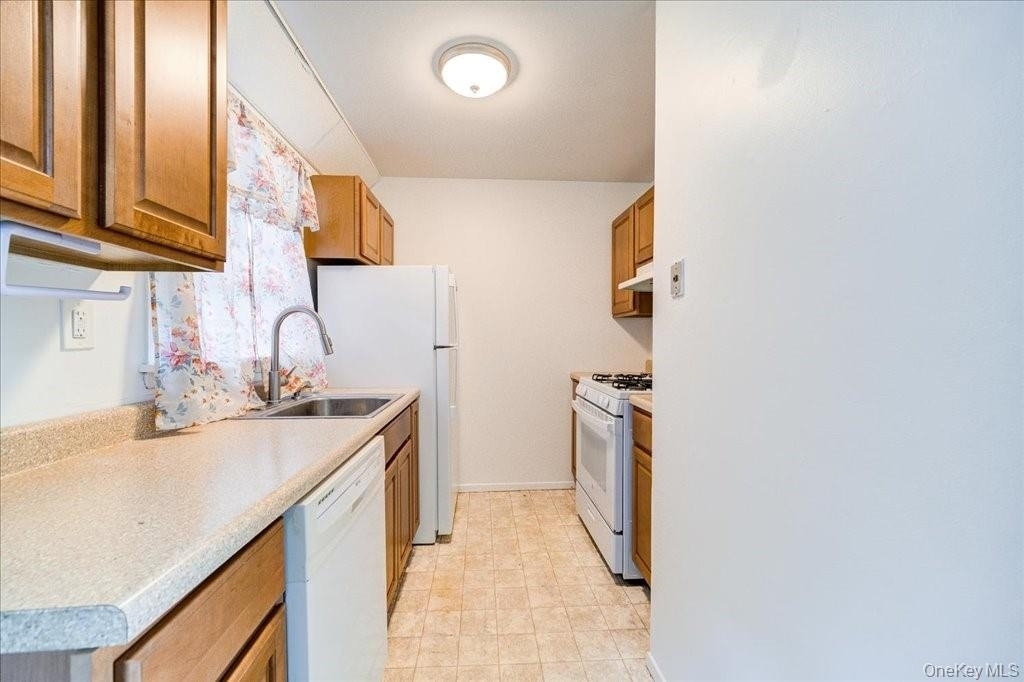 37 Alpine Drive - Photo 2