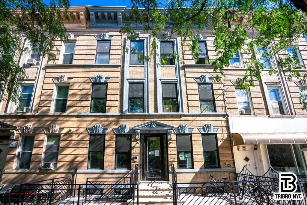 62-15 Catalpa Avenue - Photo 8