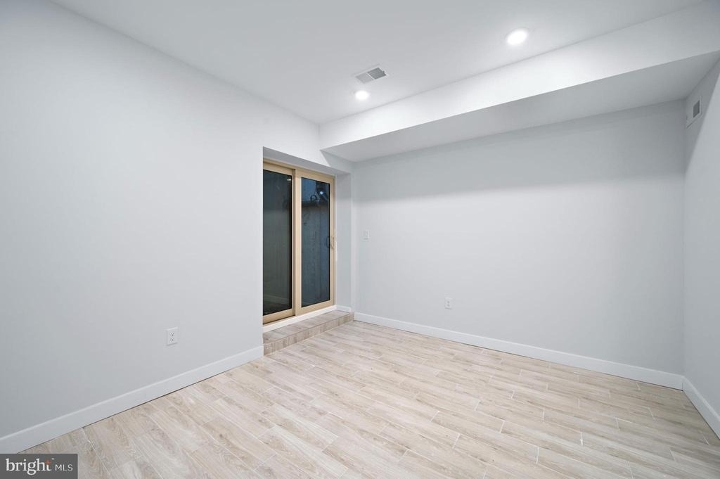 2249 N Franklin Street - Photo 14
