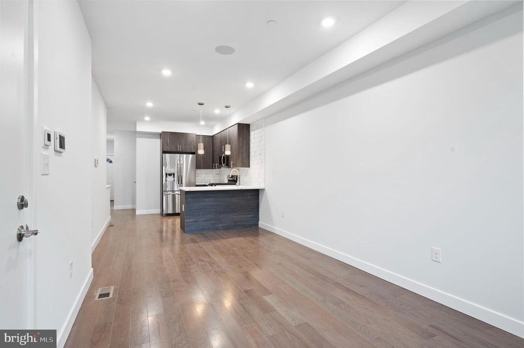 2249 N Franklin Street - Photo 3