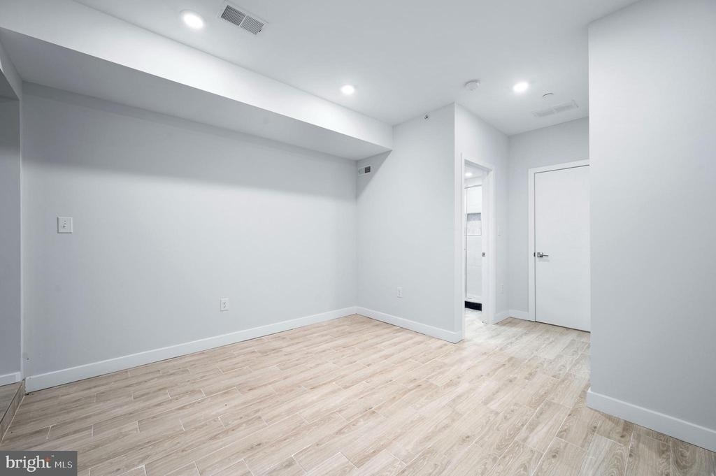 2249 N Franklin Street - Photo 13