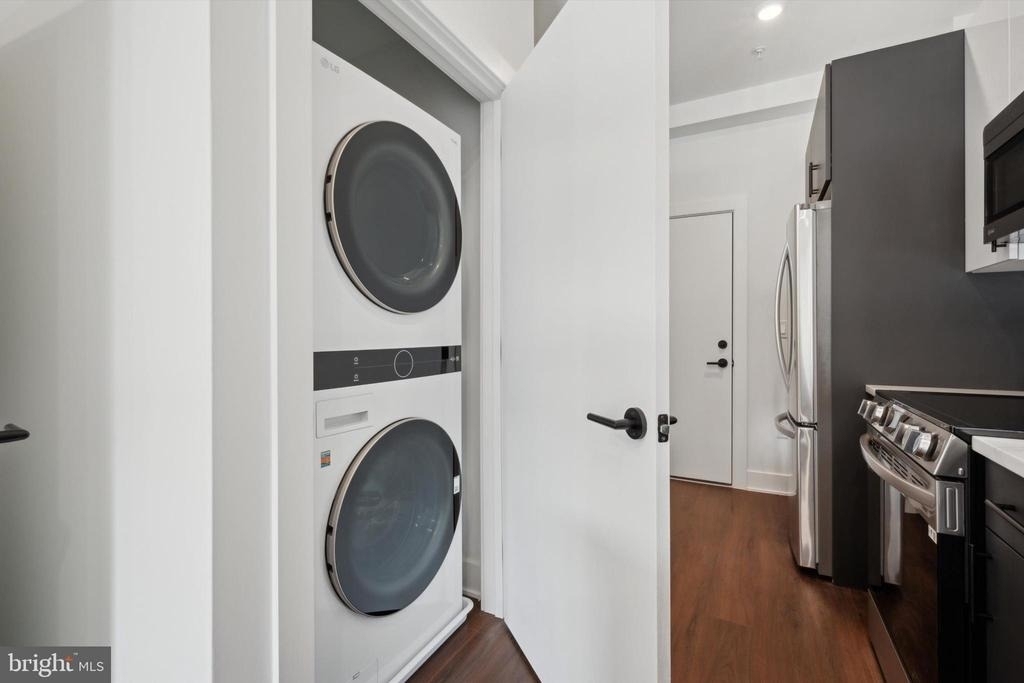 501 Washington Lane - Photo 24