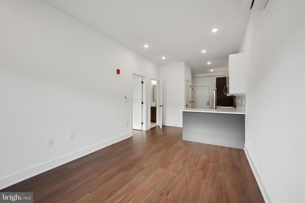 501 Washington Lane - Photo 17