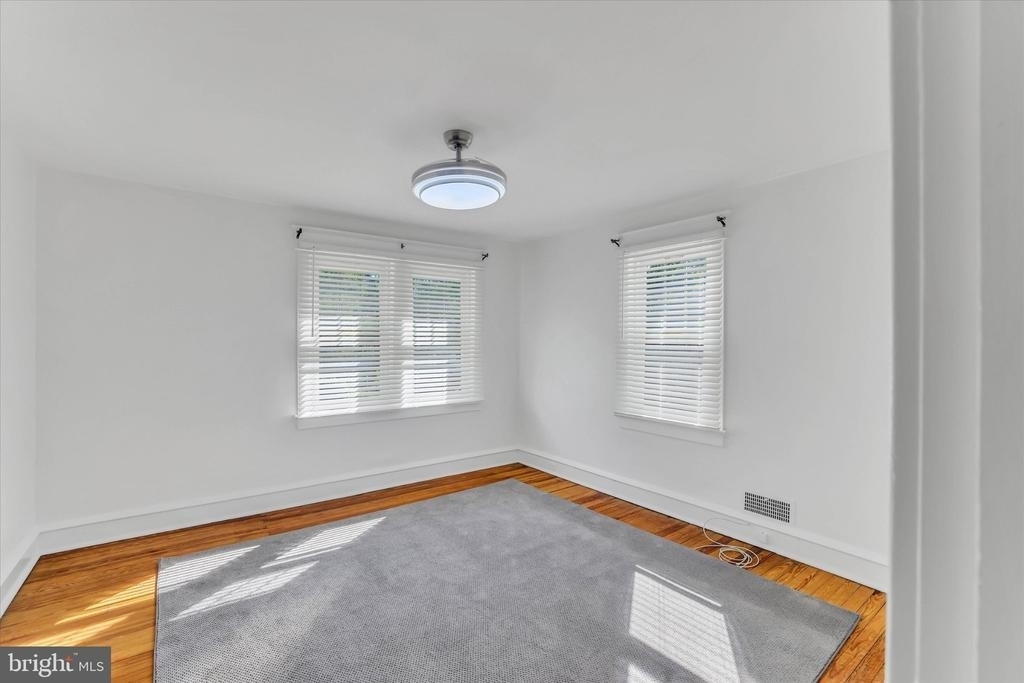 222 Berlin Road N - Photo 21