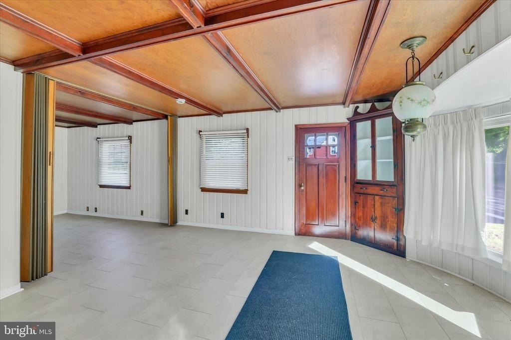 222 Berlin Road N - Photo 30