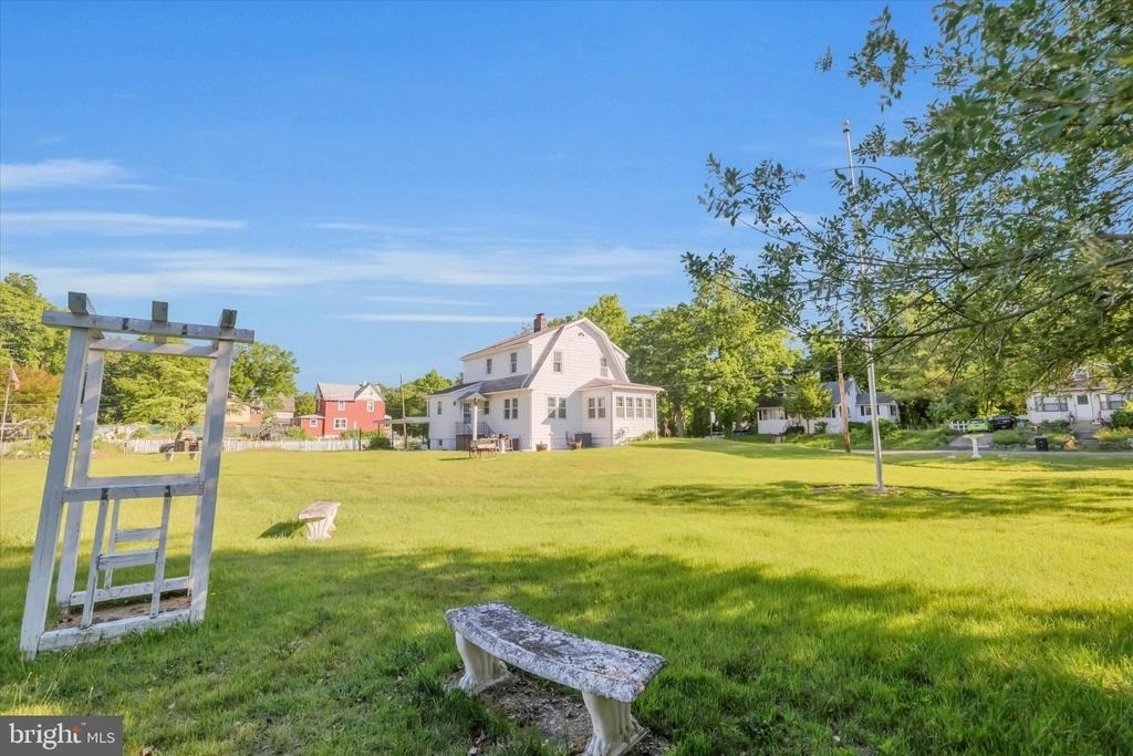 222 Berlin Road N - Photo 5