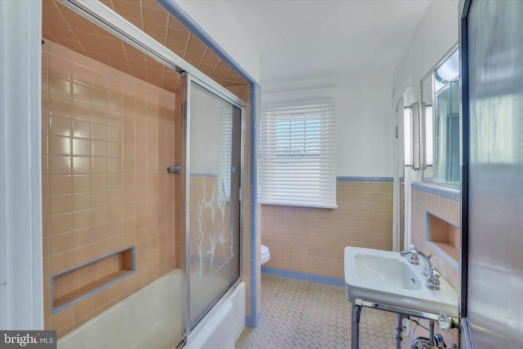 222 Berlin Road N - Photo 11