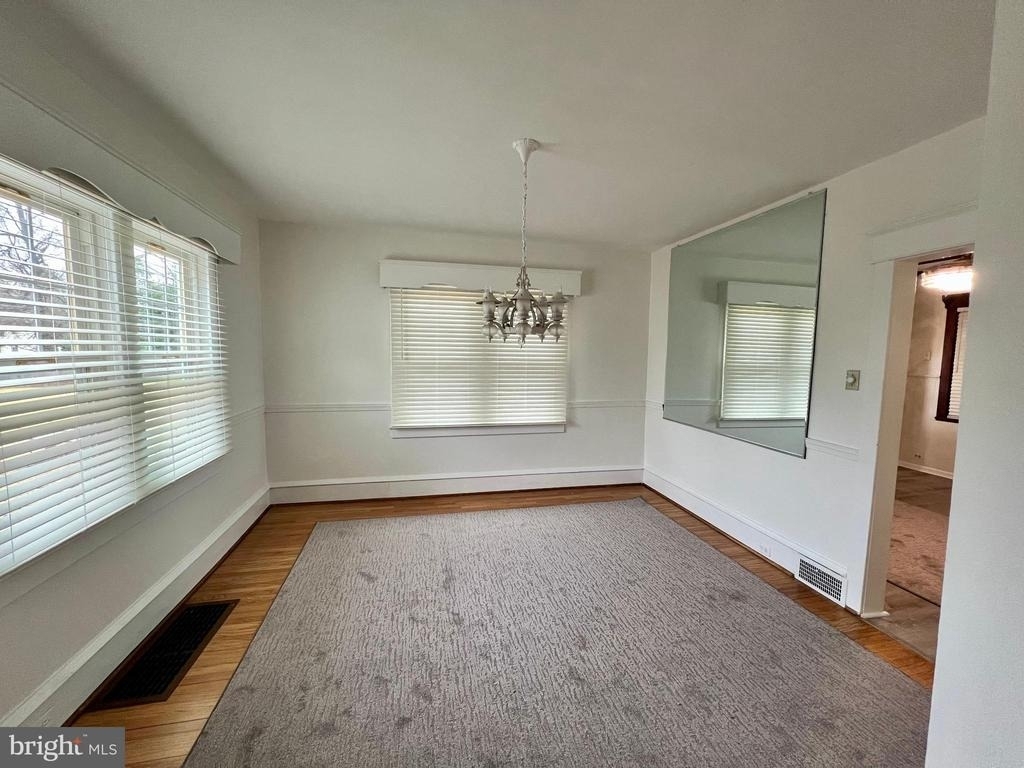 222 Berlin Road N - Photo 11