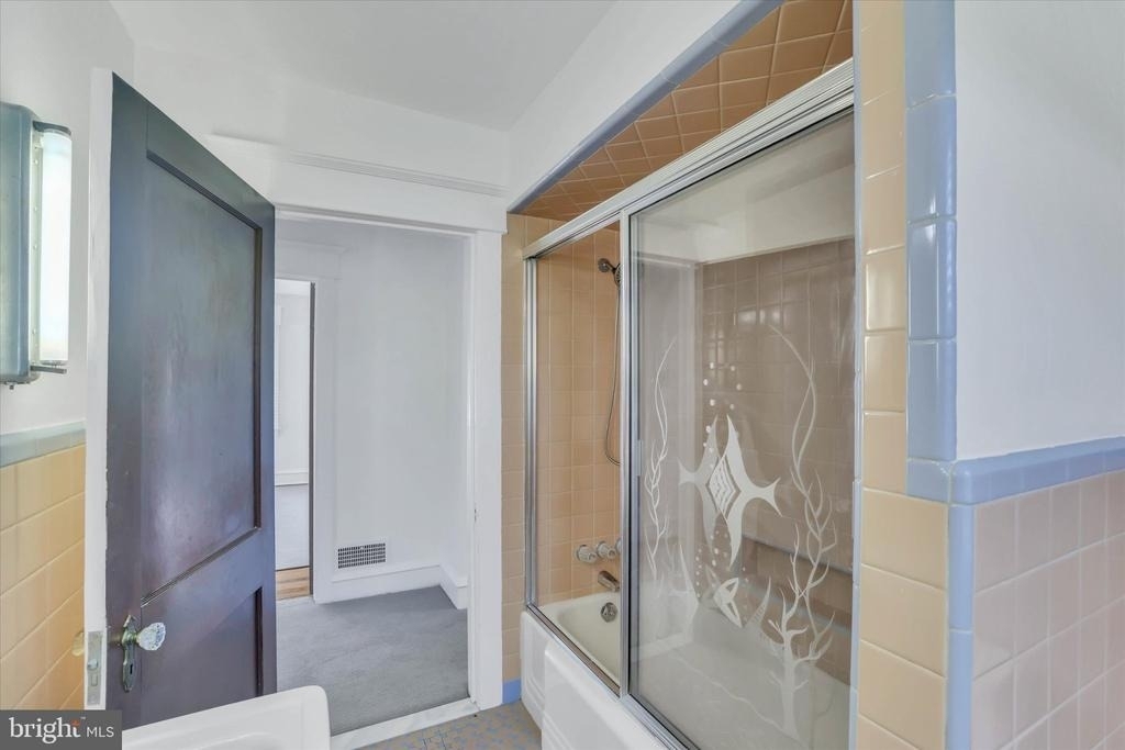 222 Berlin Road N - Photo 12
