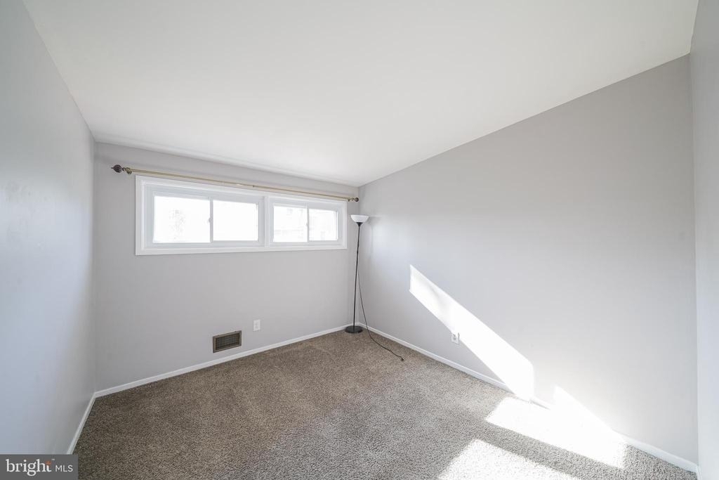 2303 Pinneberg Avenue - Photo 22
