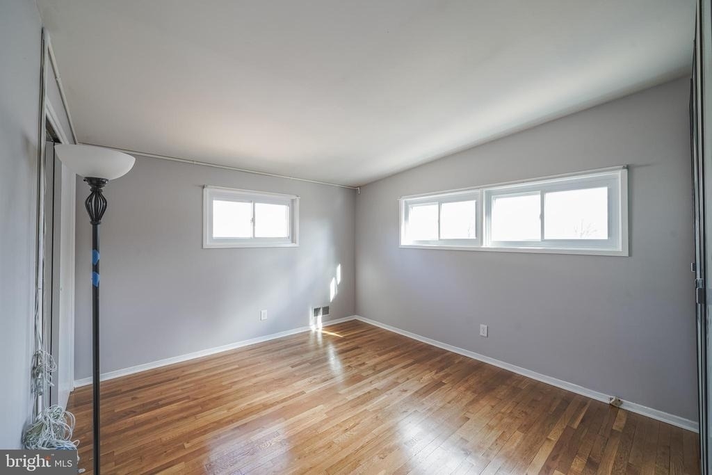 2303 Pinneberg Avenue - Photo 18