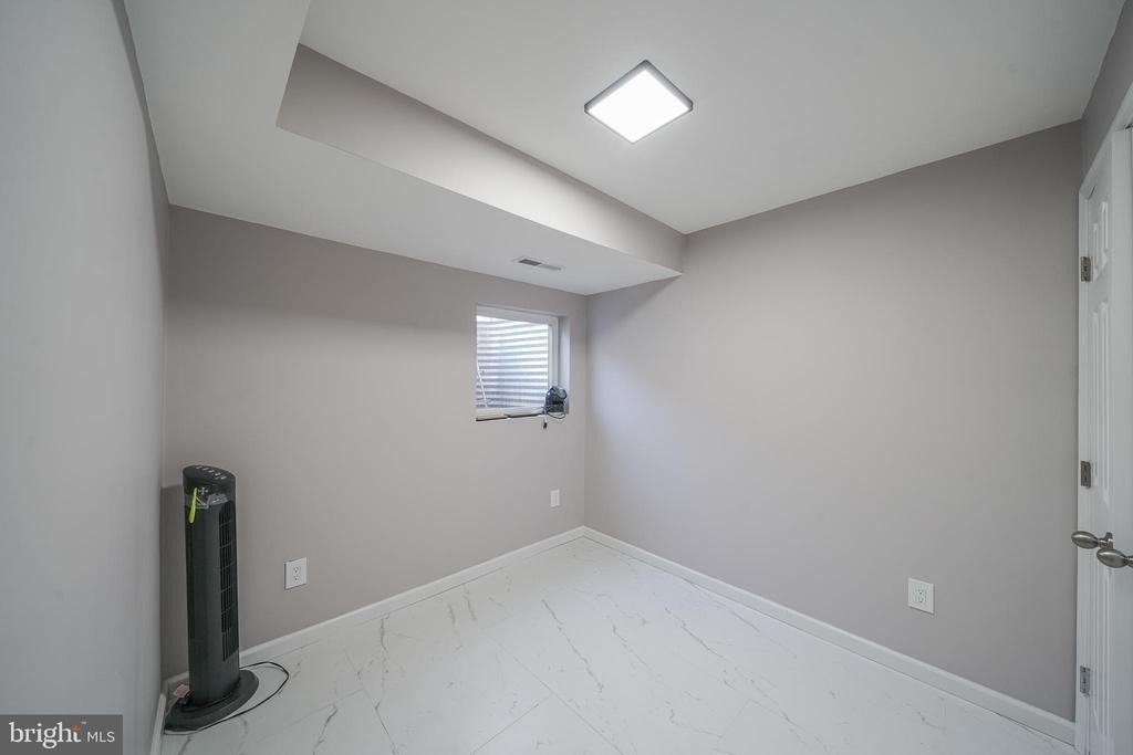 2303 Pinneberg Avenue - Photo 41