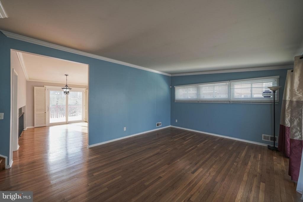 2303 Pinneberg Avenue - Photo 7