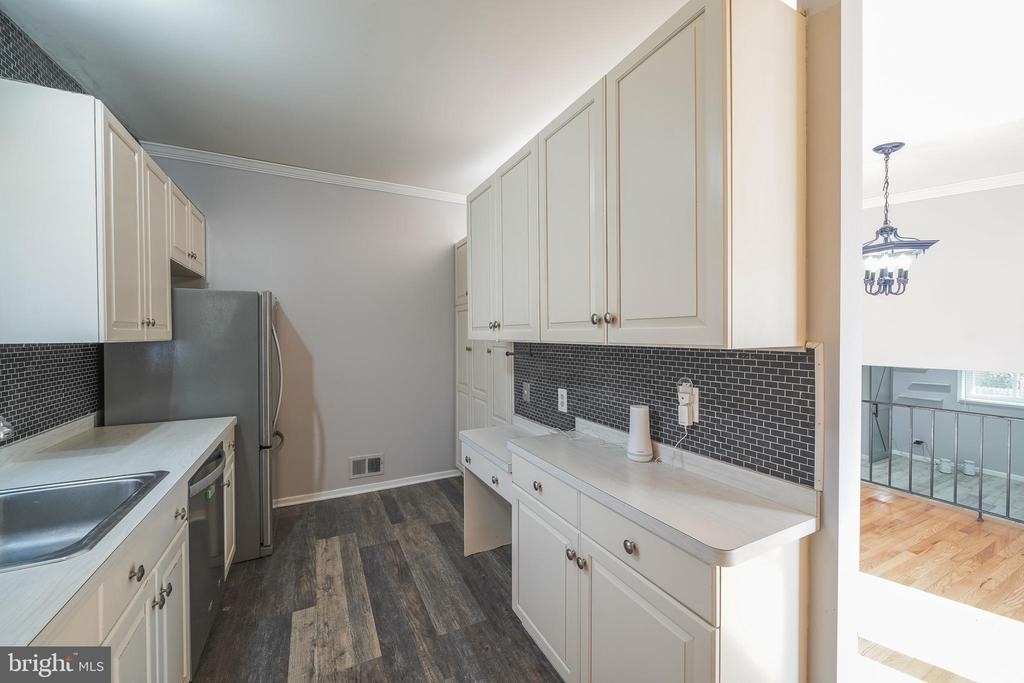 2303 Pinneberg Avenue - Photo 14