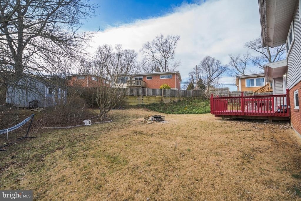 2303 Pinneberg Avenue - Photo 49
