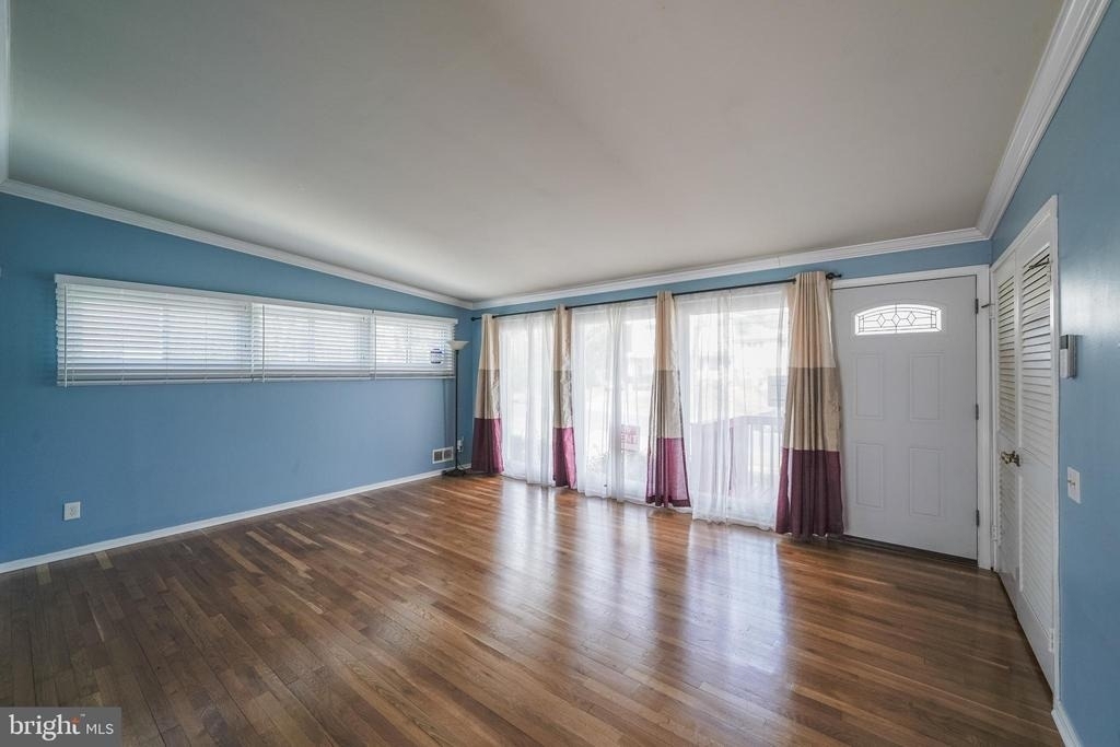 2303 Pinneberg Avenue - Photo 5