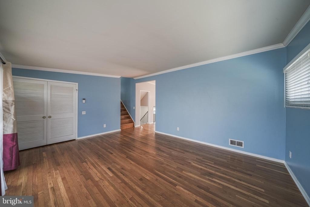 2303 Pinneberg Avenue - Photo 6