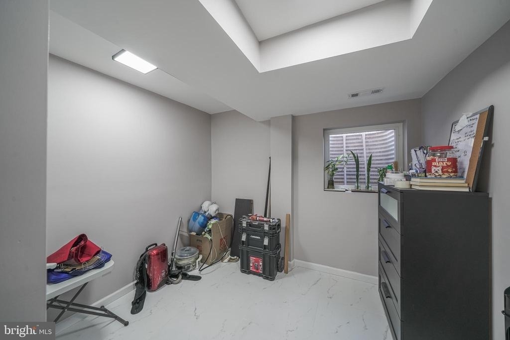 2303 Pinneberg Avenue - Photo 39