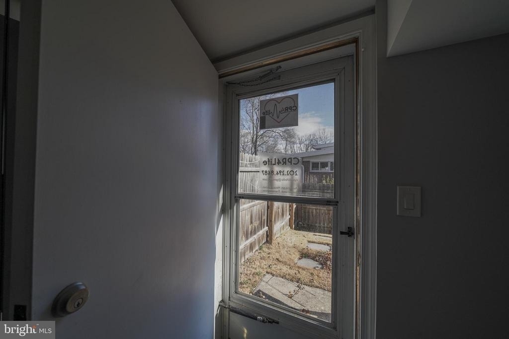 2303 Pinneberg Avenue - Photo 34