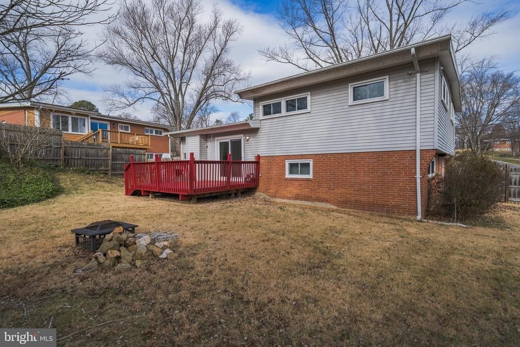 2303 Pinneberg Avenue - Photo 44