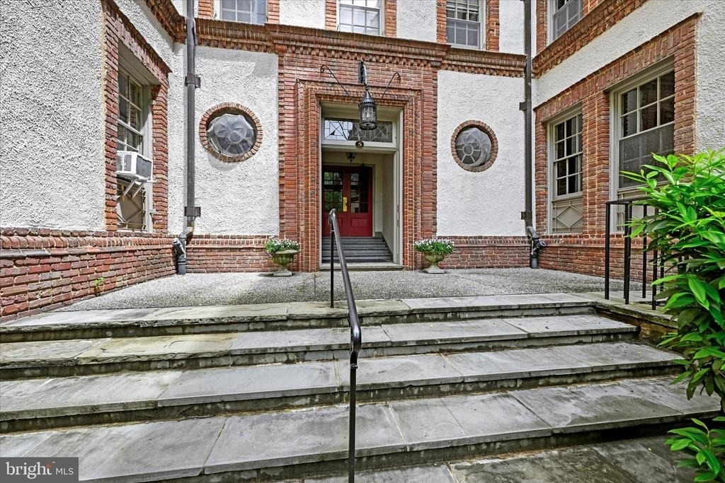 6 Upland Road - Photo 4