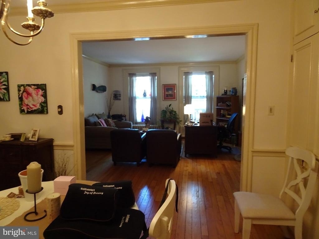 411 Delaware Street - Photo 5