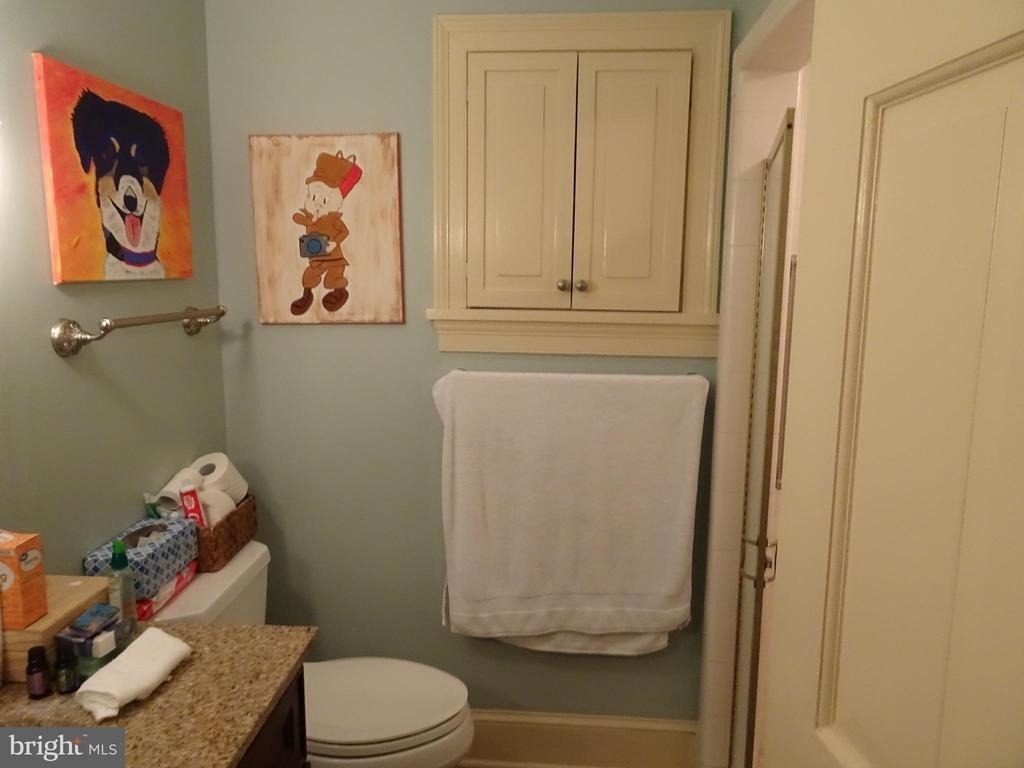 411 Delaware Street - Photo 10