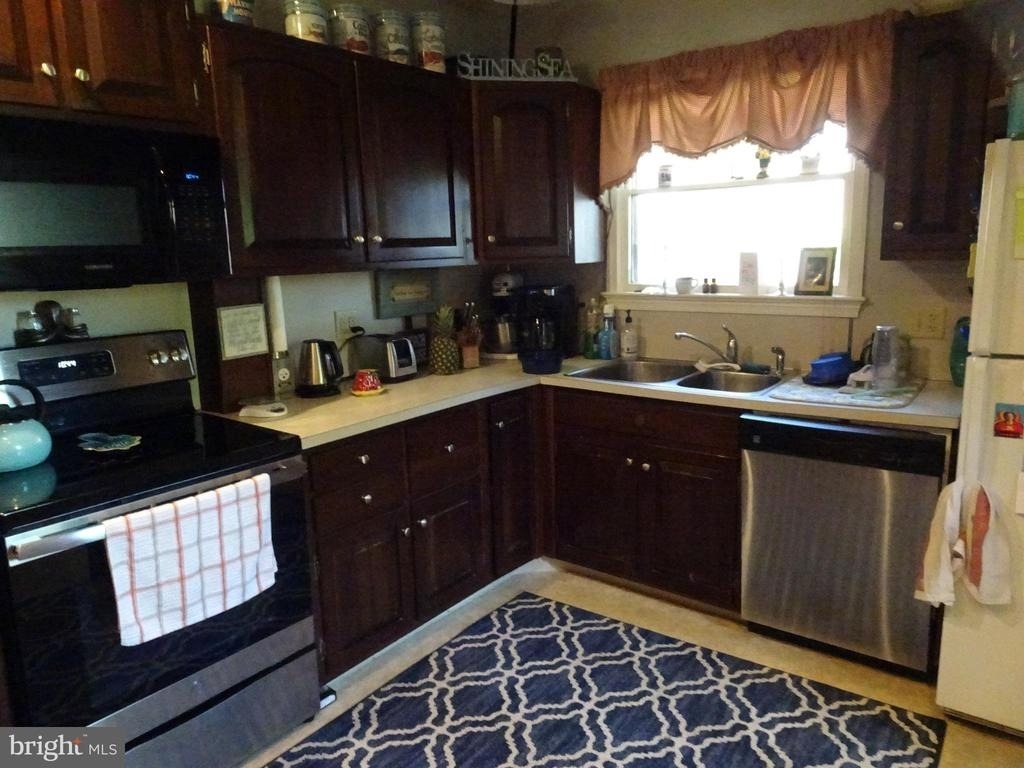 411 Delaware Street - Photo 15